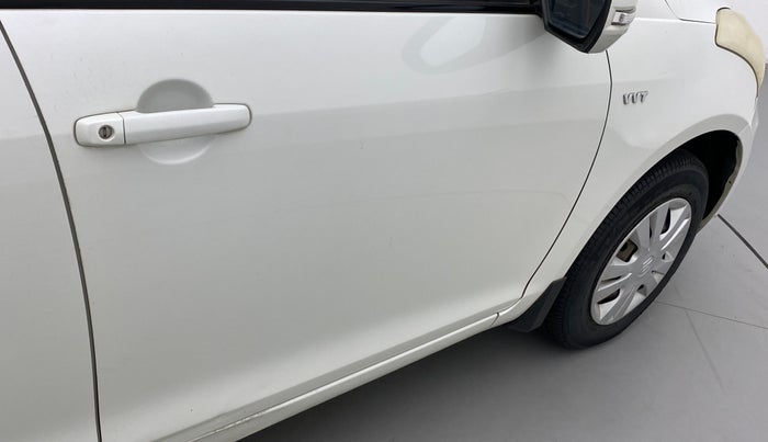 2014 Maruti Swift Dzire VXI, Petrol, Manual, 42,969 km, Driver-side door - Minor scratches
