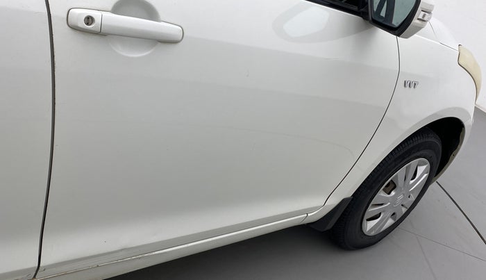 2014 Maruti Swift Dzire VXI, Petrol, Manual, 42,969 km, Driver-side door - Slightly dented