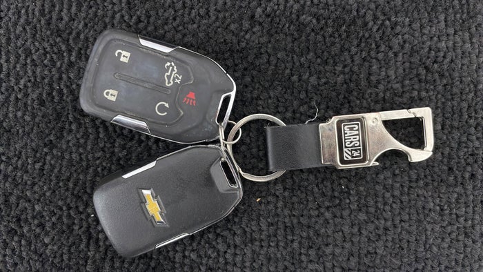 CHEVROLET SILVERADO-Key Close-up