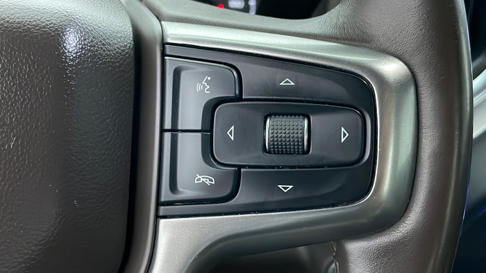 CHEVROLET SILVERADO-Drivers Control