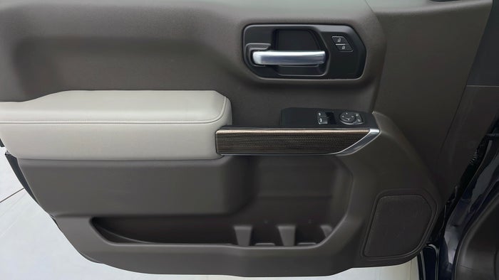 CHEVROLET SILVERADO-Driver Side Door Panels Controls