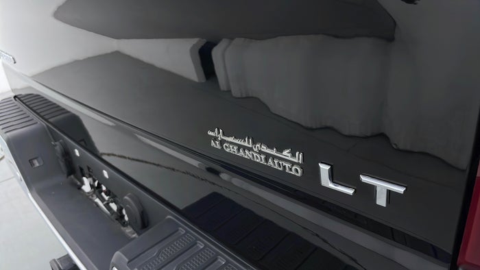 CHEVROLET SILVERADO-Stickers Non-Mandatory Other Stickers/Badges Visible
