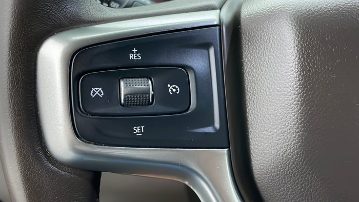 CHEVROLET SILVERADO-Cruise Control
