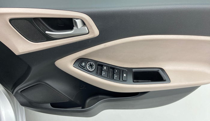 2014 Hyundai Elite i20 ASTA 1.4 CRDI, Diesel, Manual, 75,093 km, Driver Side Door Panels Control