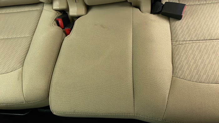 FORD EXPLORER-Seat 2nd row RHS Stain