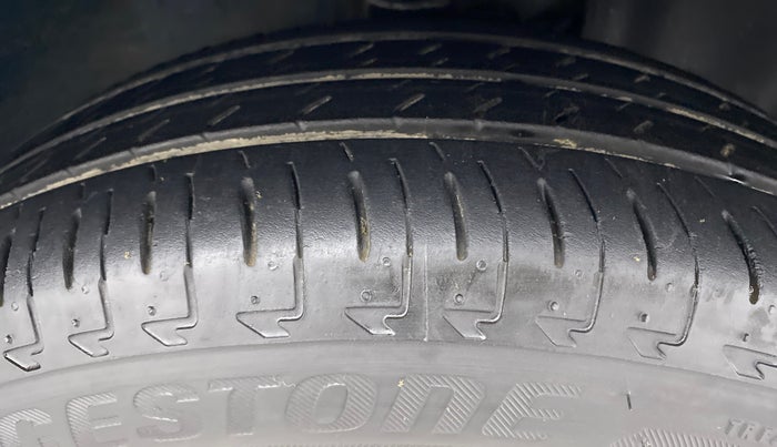 2018 Maruti IGNIS DELTA 1.2 K12, Petrol, Manual, 14,427 km, Right Front Tyre Tread