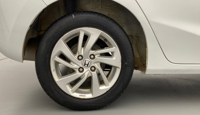 2015 Honda Jazz 1.2 V MT, Petrol, Manual, 33,014 km, Right Rear Wheel