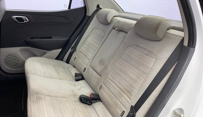 2020 Hyundai AURA SX 1.2, Petrol, Manual, 47,353 km, Right Side Rear Door Cabin