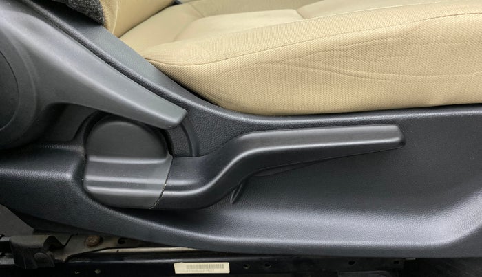 2018 Honda Amaze 1.2 V CVT I VTEC, Petrol, Automatic, 44,439 km, Driver Side Adjustment Panel