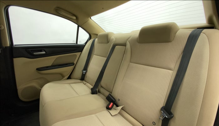 2018 Honda Amaze 1.2 V CVT I VTEC, Petrol, Automatic, 44,439 km, Right Side Rear Door Cabin