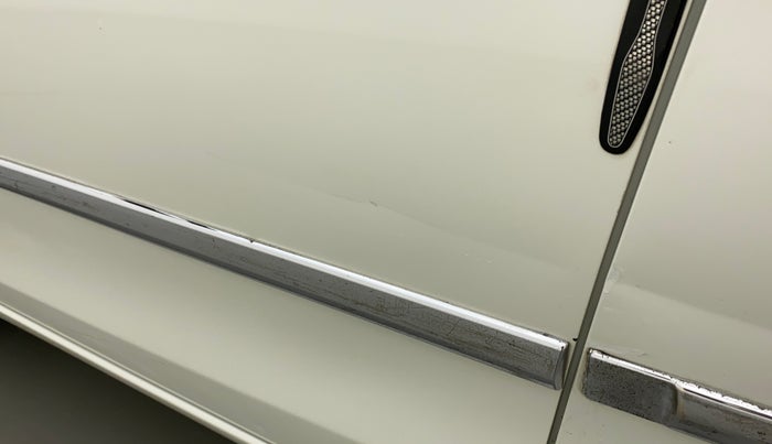 2019 Maruti Celerio ZXI AMT, Petrol, Automatic, 19,937 km, Front passenger door - Slightly dented