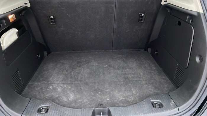 Opel Mokka-Dicky /Boot Door Carpet Stain