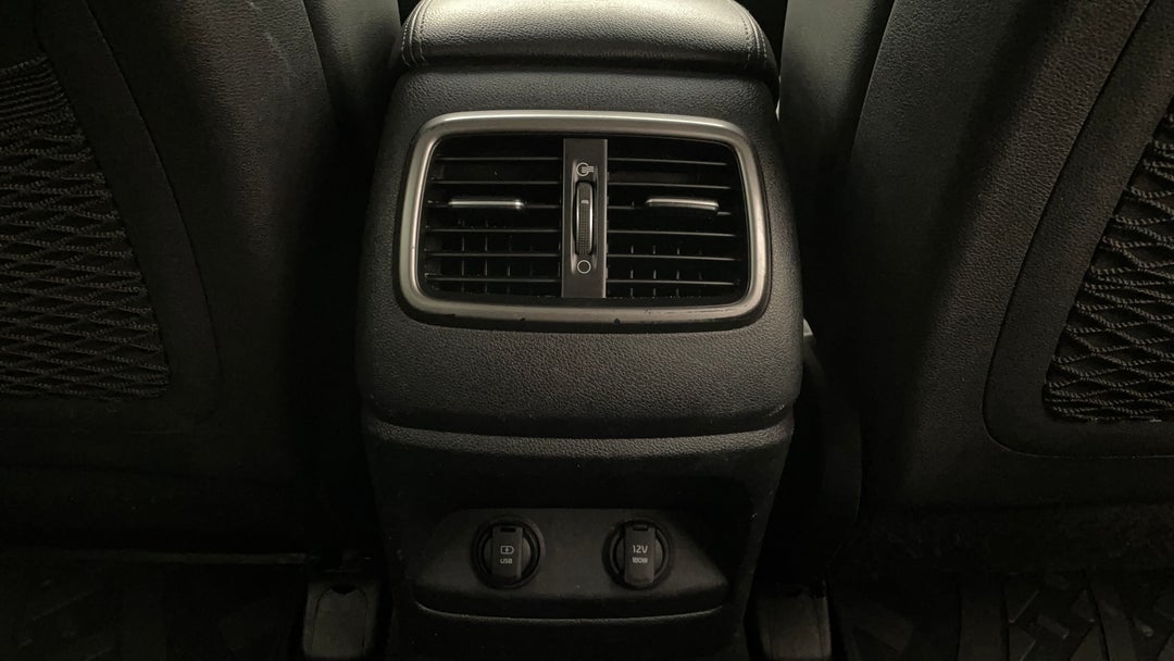 Rear A/C Vent