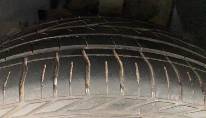 2019 Tata NEXON XZA PLUS DIESEL, Diesel, Automatic, 40,287 km, Left Front Tyre Tread