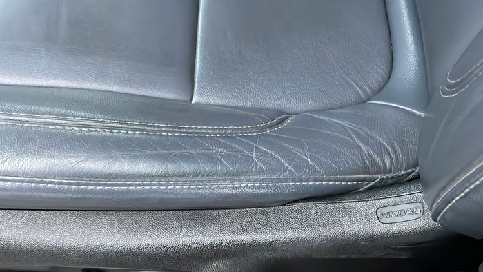CHEVROLET TRAVERSE-Seat LHS Front Depressed/Pressure Mark