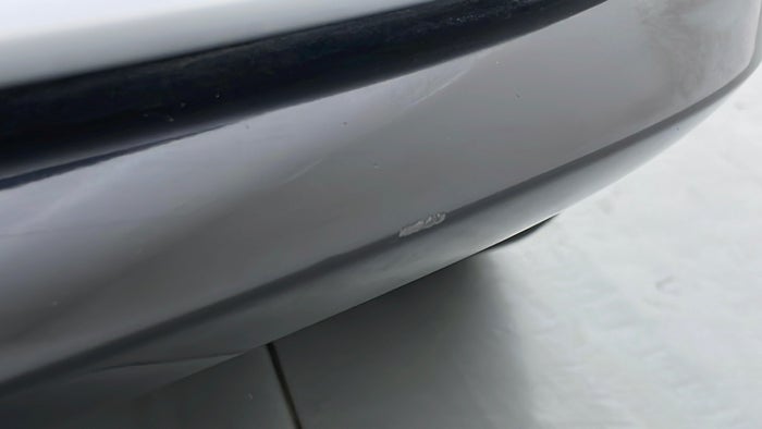 MERCEDES BENZ GLS 63-Bumper Front Scratch