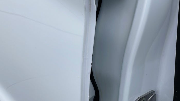 FORD ESCAPE-Door Exterior RHS Rear Scratch