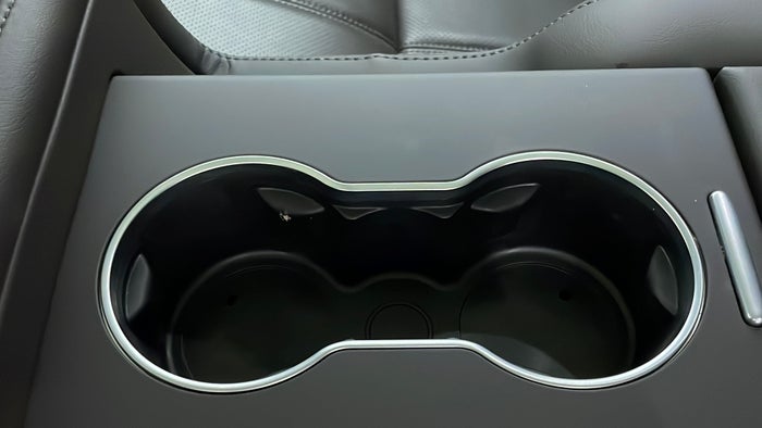 Land Rover Range Rover Sport-Centre Console Cup holder Missing