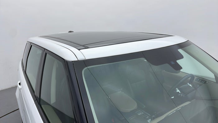 Land Rover Range Rover Sport-Roof/Sunroof View