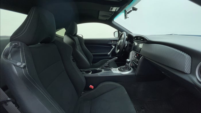 TOYOTA 86-Right Side Front Door Cabin View