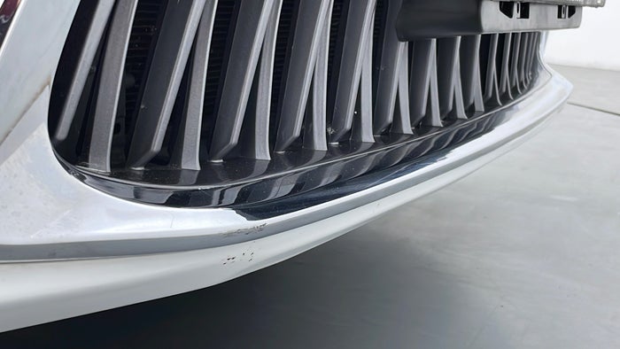 LEXUS ES350-Bumper Front Scratch