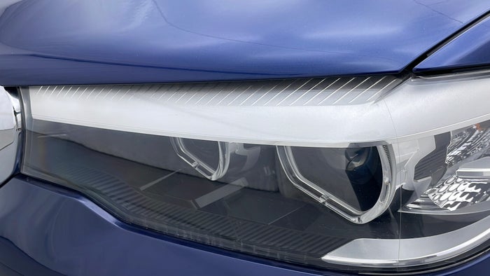 BMW 5 SERIES-Head Light LHS Scratch