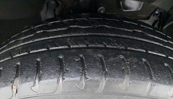 2014 Nissan Terrano XL 85 PS DEISEL, Diesel, Manual, 53,423 km, Right Front Tyre Tread