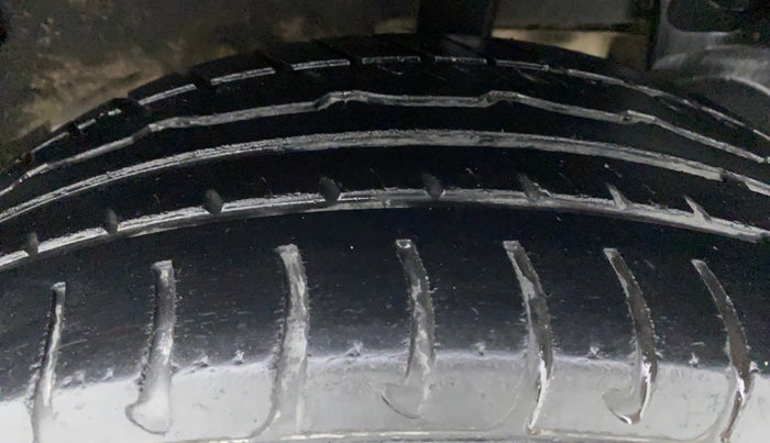 2014 Nissan Terrano XL 85 PS DEISEL, Diesel, Manual, 53,423 km, Left Rear Tyre Tread