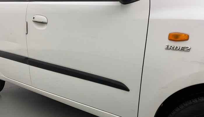 2014 Hyundai i10 MAGNA 1.1, CNG, Manual, 76,822 km, Driver-side door - Paint has faded