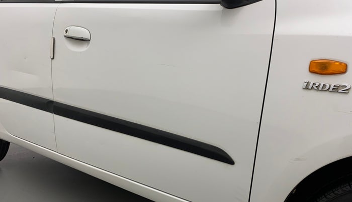 2014 Hyundai i10 MAGNA 1.1, CNG, Manual, 76,822 km, Driver-side door - Slightly dented