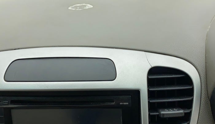 2014 Hyundai i10 MAGNA 1.1, CNG, Manual, 76,822 km, Dashboard - Minor damage