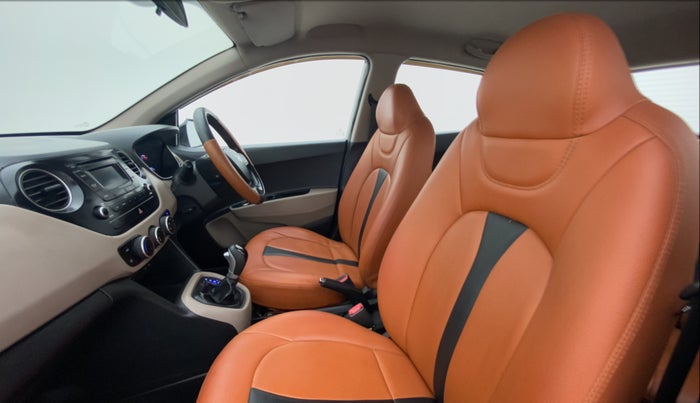 2015 Hyundai Grand i10 ASTA 1.2 AT VTVT, Petrol, Automatic, 31,166 km, Right Side Front Door Cabin