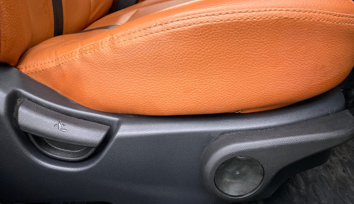 2015 Hyundai Grand i10 ASTA 1.2 AT VTVT, Petrol, Automatic, 31,166 km, Driver Side Adjustment Panel