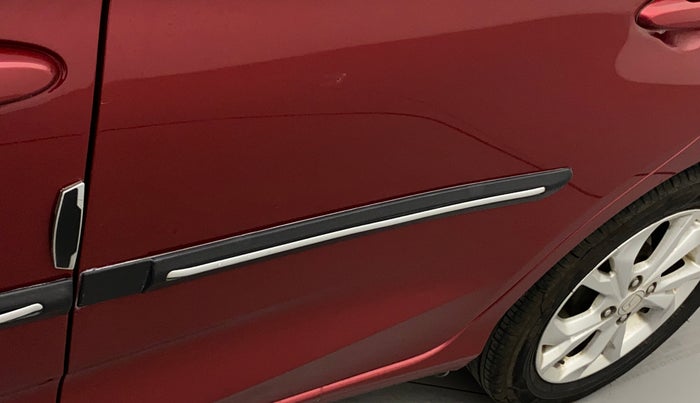 2019 Honda Amaze 1.2L I-VTEC V CVT, Petrol, Automatic, 48,397 km, Rear left door - Slightly dented