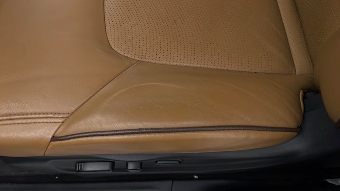 NISSAN PATROL-Seat LHS Front Scratch