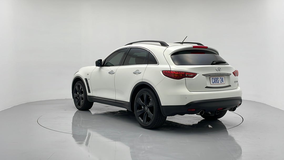 Left Back Diagonal (45- Degree) View