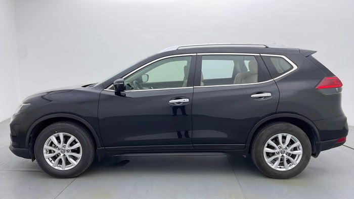 NISSAN X TRAIL-Left Side View