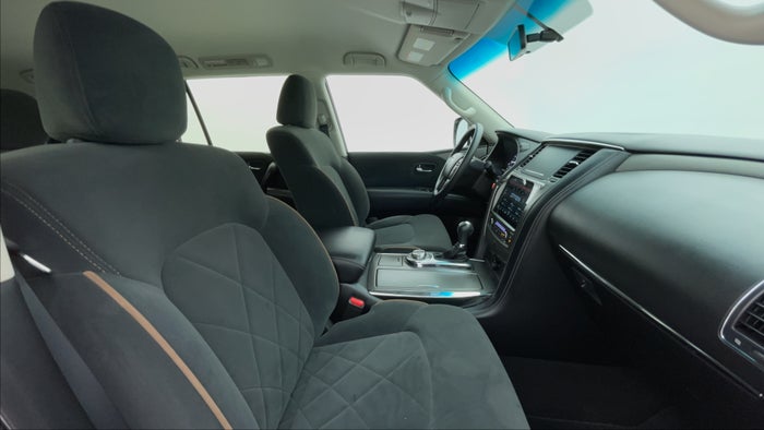 NISSAN PATROL-Right Side Front Door Cabin View