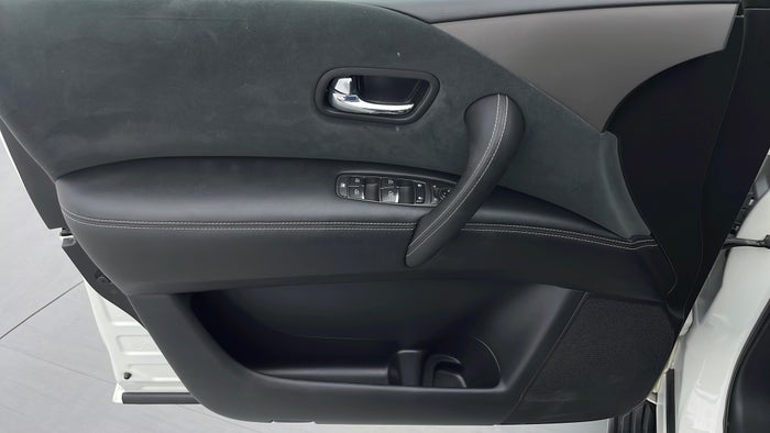 NISSAN PATROL-Driver Side Door Panels Controls