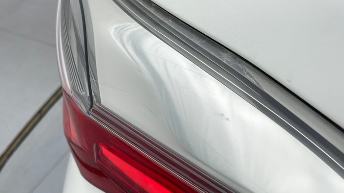 TOYOTA COROLLA-Tail Light RHS Scratched
