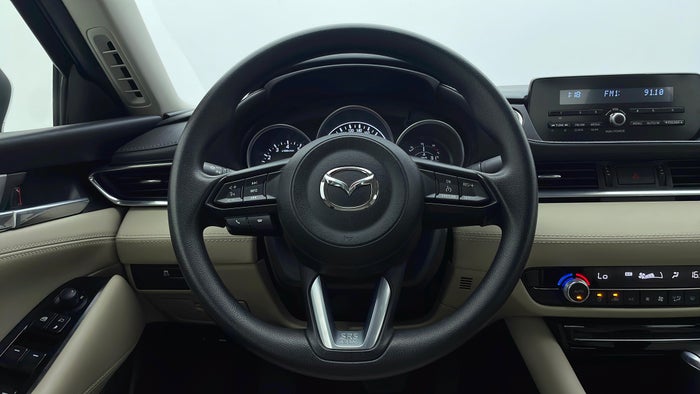 MAZDA 6-Steering Wheel Close-up