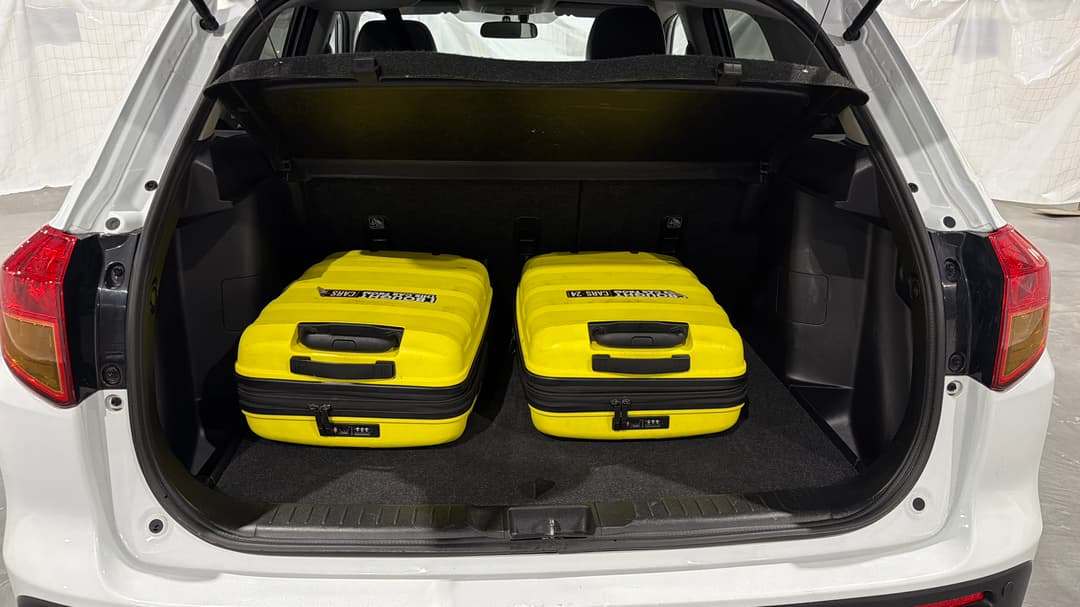 2016 Suzuki Vitara Rt-X (4WD), Automatic, 111945 km, Boot Inside View with Luggage