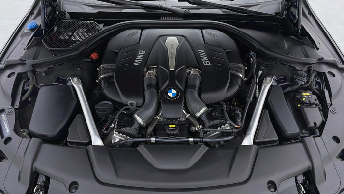BMW 750LI-Engine Bonet View