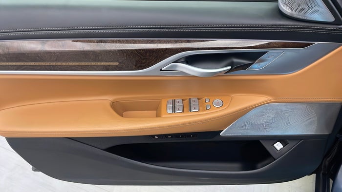 BMW 750LI-Driver Side Door Panels Controls