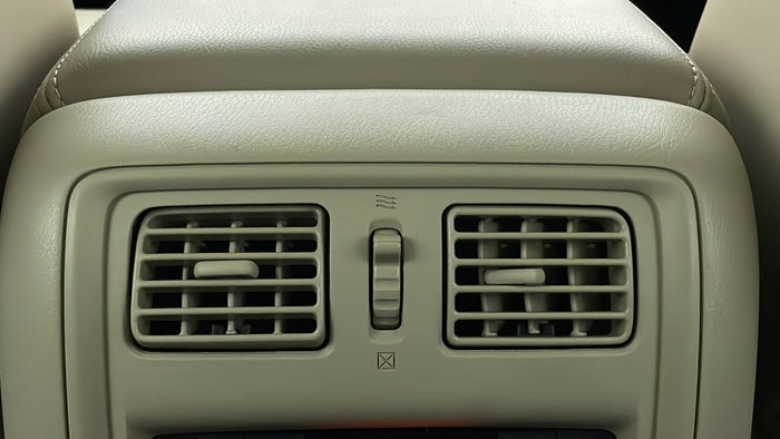 Nissan Pathfinder-Rear AC Temperature Control