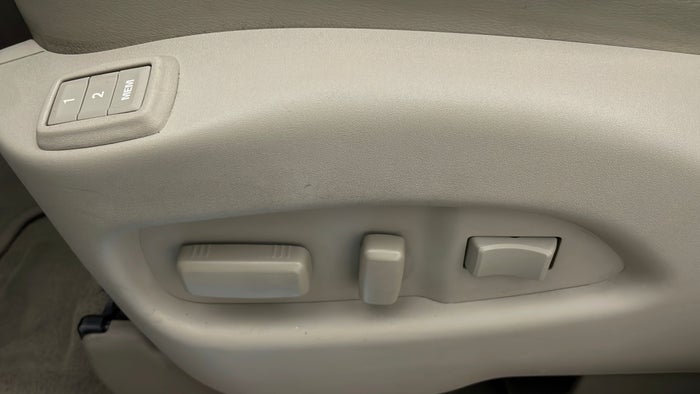 CADILLAC SRX-Driver Side Adjustment Panel
