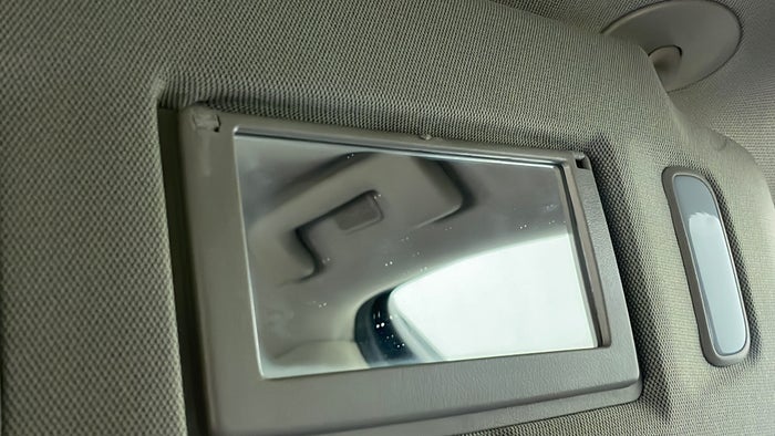CADILLAC SRX-Ceiling Sun visor broken/missing