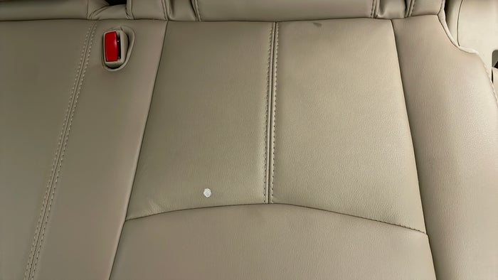 NISSAN PATHFINDER-Seat 2nd row LHS Stain