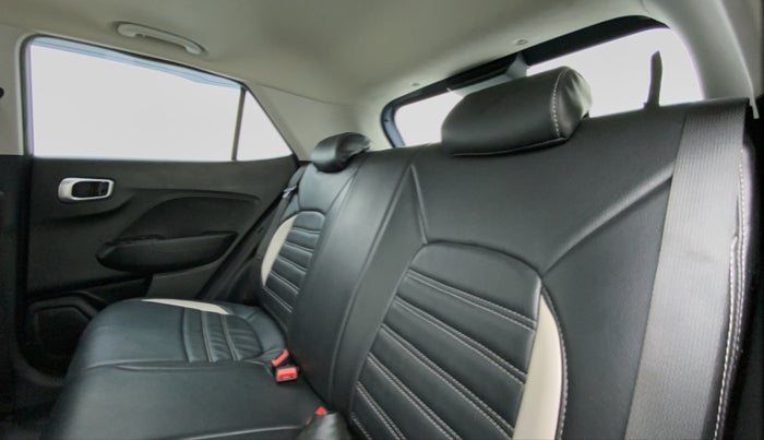2020 Hyundai VENUE 1.0 Turbo GDI DCT SX+DT, Petrol, Automatic, 24,544 km, Right Side Rear Door Cabin