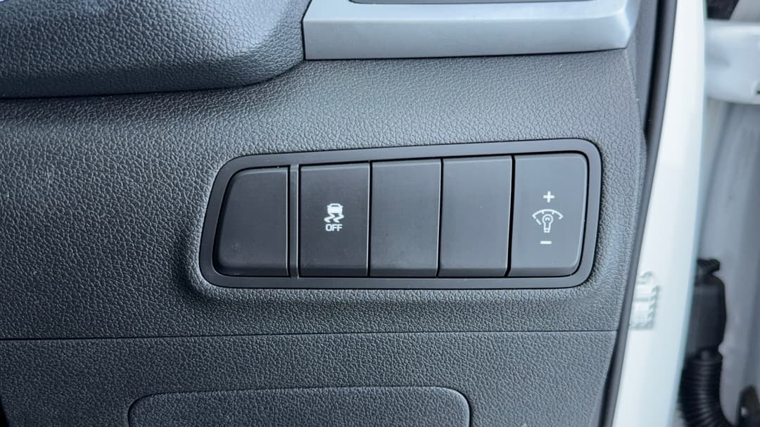2017 Hyundai Tucson Active (FWD), Automatic, 71805 km, Utility Switches/Buttons